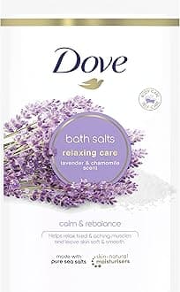 Dove Relaxing Care Lavender & Chamomile Bath Salts with Skin-Natural moisturisers to Relax Your Mind & Body, Leaving Your Skin Smooth & Soft 900 g